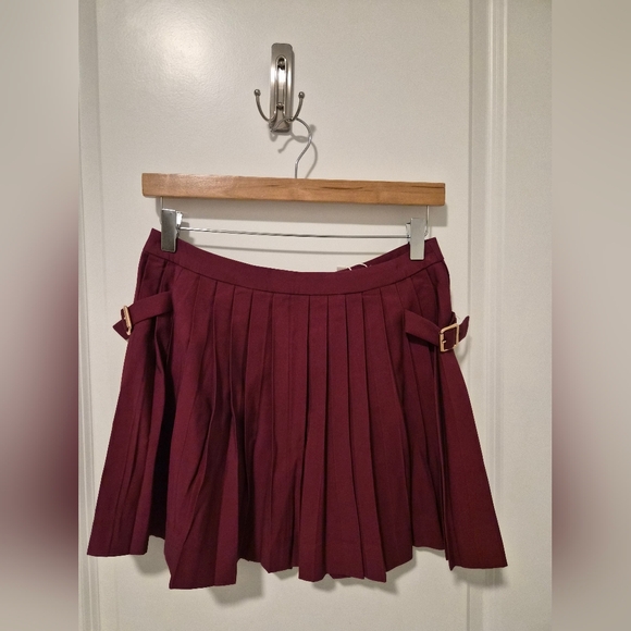 Mango Pleated skirt with buckles Maroon - Picture 4 of 8